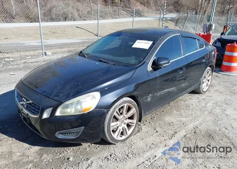 2012 Volvo S60 T6 из США, поврежденный, VIN YV1902FH9C2101623